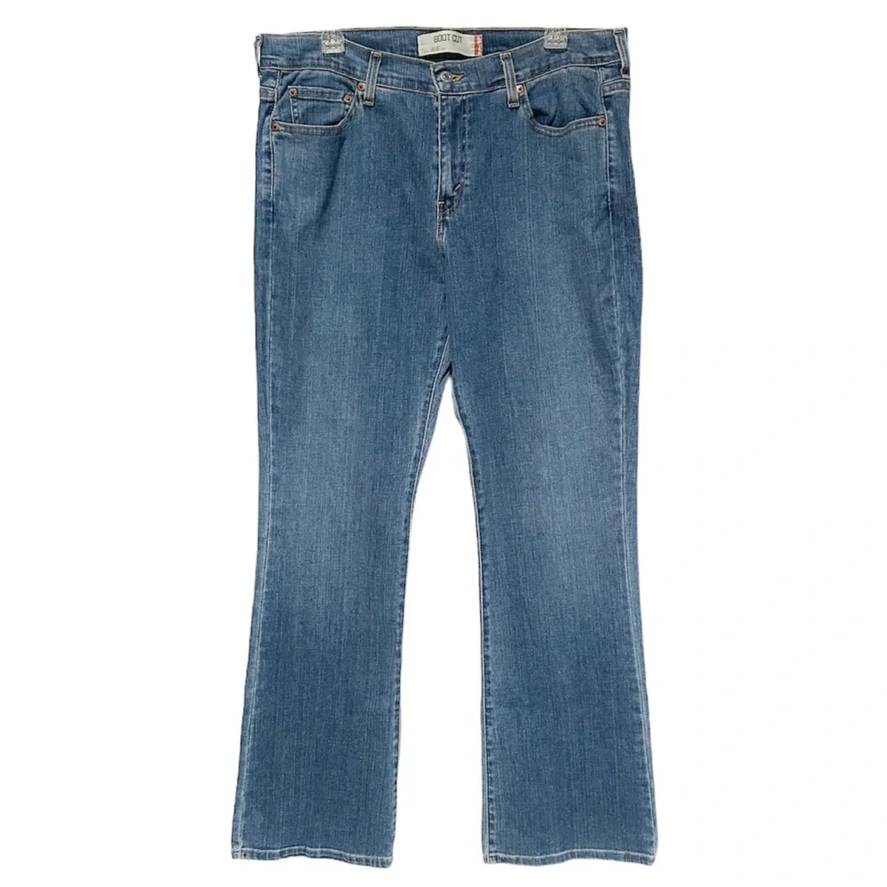 Levi’s 515 Boot Cut Stretch Medium Wash Jeans